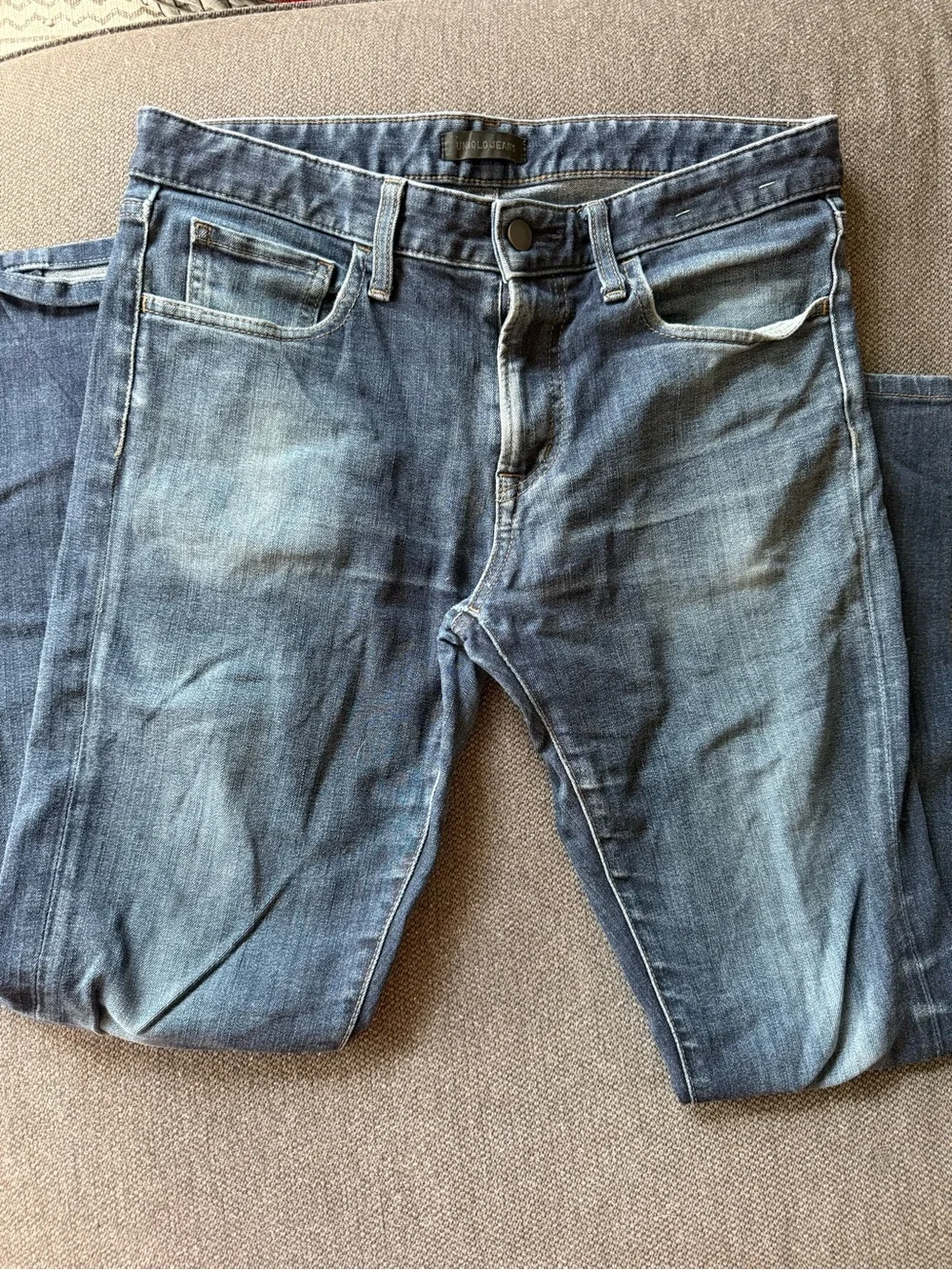 Men’s Uniqlo Skinny Fit Tapered Low Rise Jeans